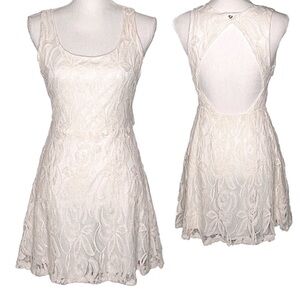 🌺 Hug Lace Ivory Open Back Sleeveless Mini Dress Juniors L